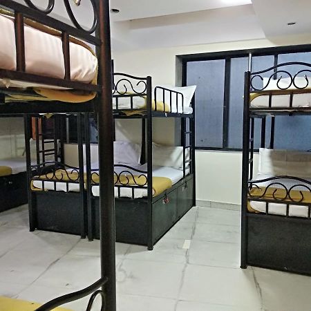 Bandra Dormitory Only For Indian Мумбаи Экстерьер фото