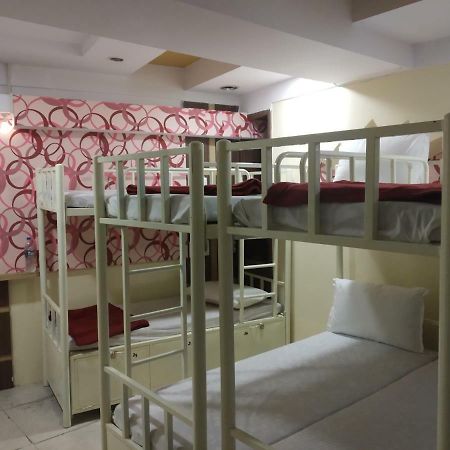 Bandra Dormitory Only For Indian Мумбаи Экстерьер фото