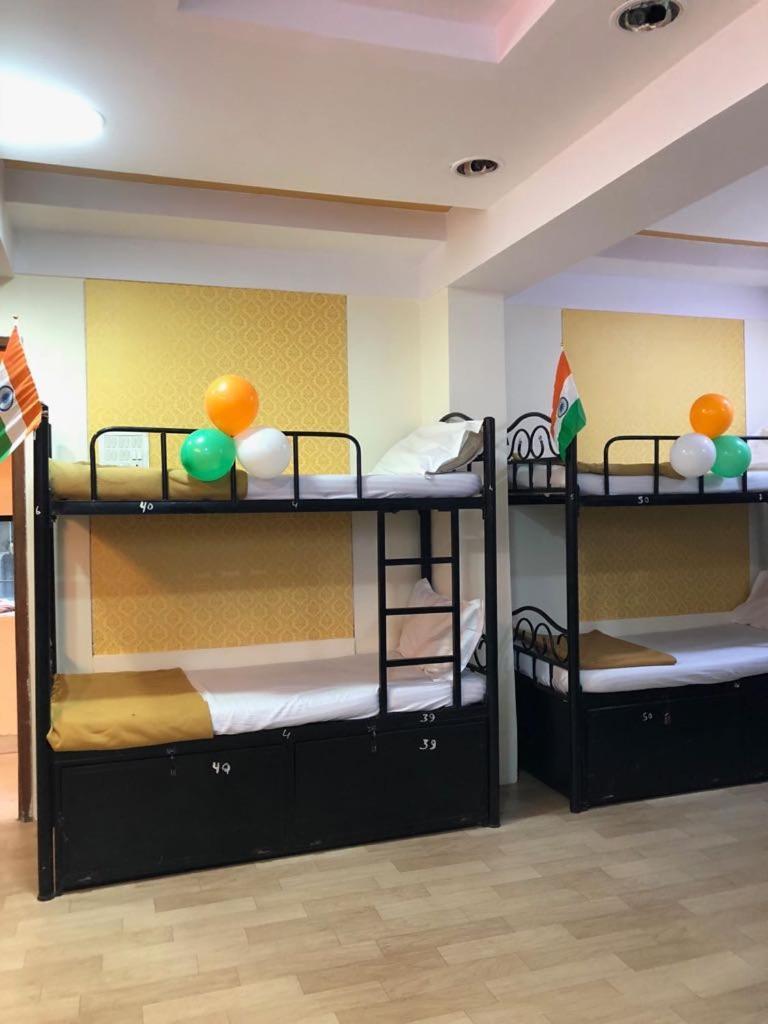 Bandra Dormitory Only For Indian Мумбаи Экстерьер фото