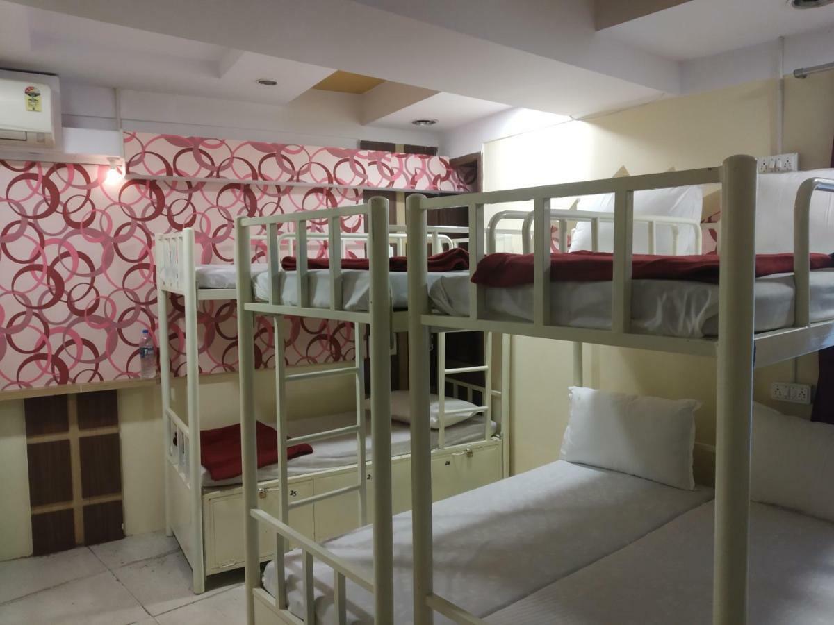 Bandra Dormitory Only For Indian Мумбаи Экстерьер фото